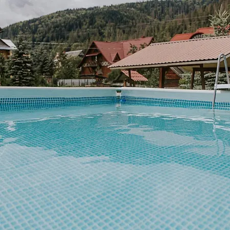 Villa айворі хаус Mykulychyn