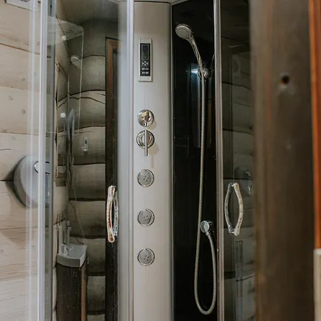 וילה айворі хаус מיקוליצ'ין