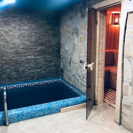 айворі хаус *