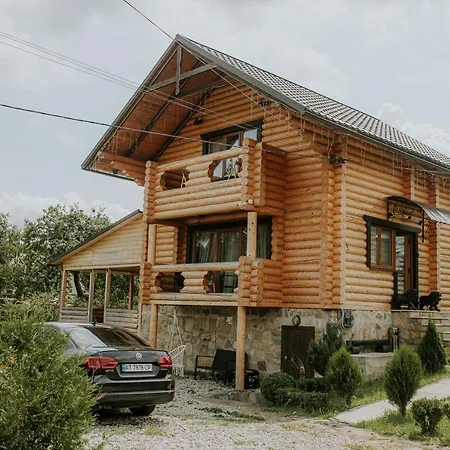айворі хаус Villa Mykulychyn